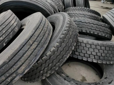 Mua lốp ô tô cũ: Lợi ích, rủi ro và địa chỉ uy tín năm 2026
