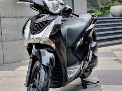 So sánh chi tiết Honda SH 2017 và SH 2016 những điểm khác biệt