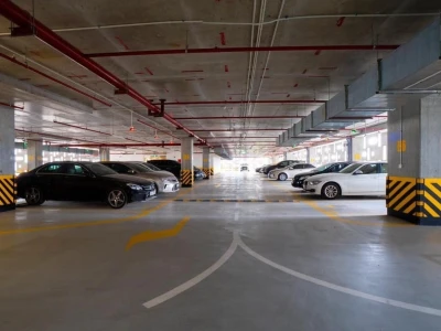 Tìm bãi giữ xe ô tô gần đây: Hướng dẫn chi tiết 2026