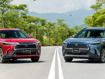 Toyota Corolla Cross 2022: Đánh giá chi tiết và các phiên bản tại Việt Nam