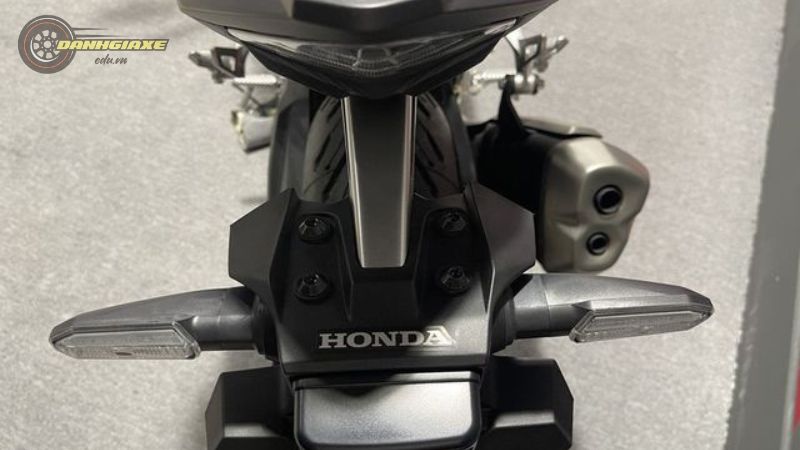 Honda CB500F 9
