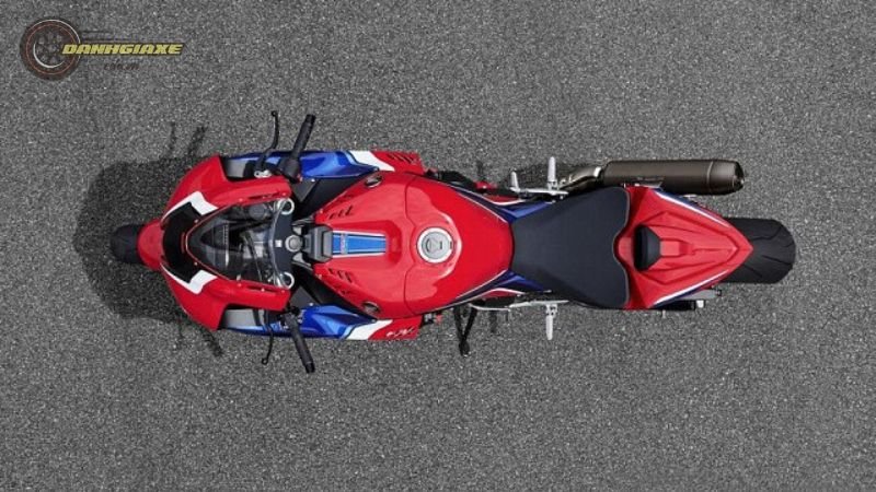 Honda CBR1000RR-R 5