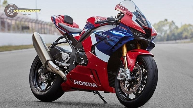 Honda CBR1000RR-R 2024 - Cập nhật giá bán và thông số của xe