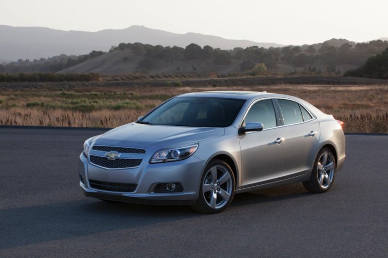 Ảnh Chevrolet Malibu HD 11