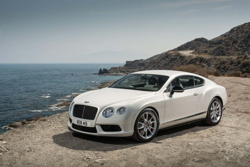 Ảnh xe Bentley Continental GT 4K 17