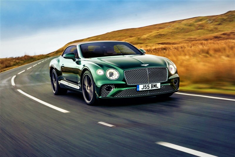 Ảnh xe Bentley Continental GT 4K 33