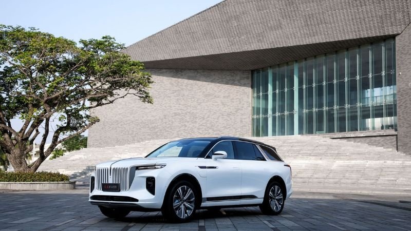 Ảnh xe Hongqi E-HS9 đẹp 21