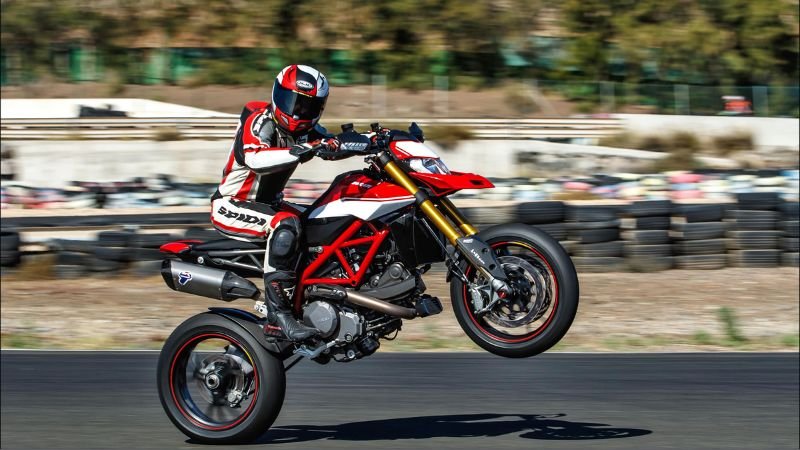 Ảnh xe Hypermotard 950 cực ngầu 7