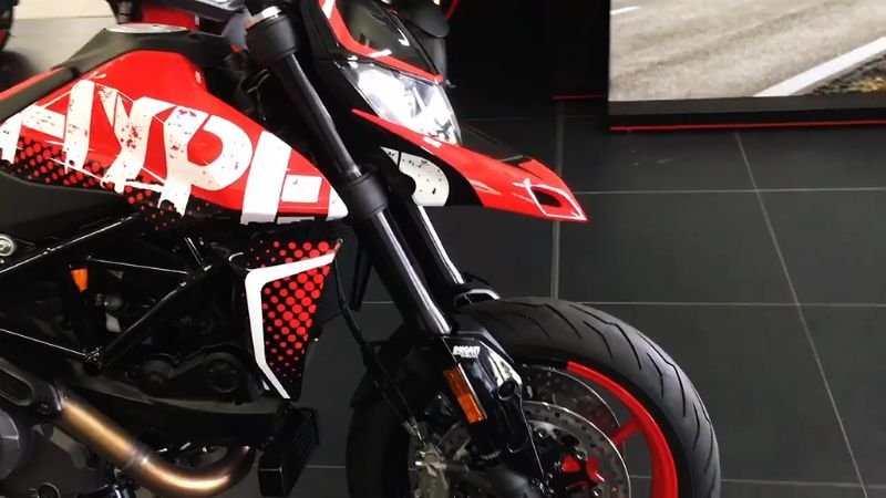 Ảnh xe Hypermotard 950 cực ngầu 23