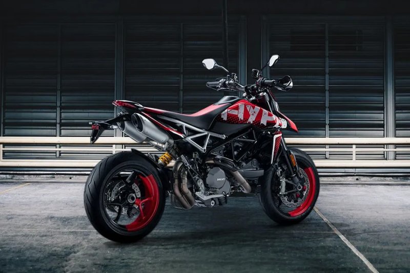 Ảnh xe Hypermotard 950 siêu đẹp 6