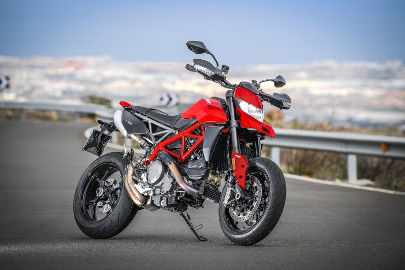 Ảnh xe Hypermotard 950 siêu đẹp 11