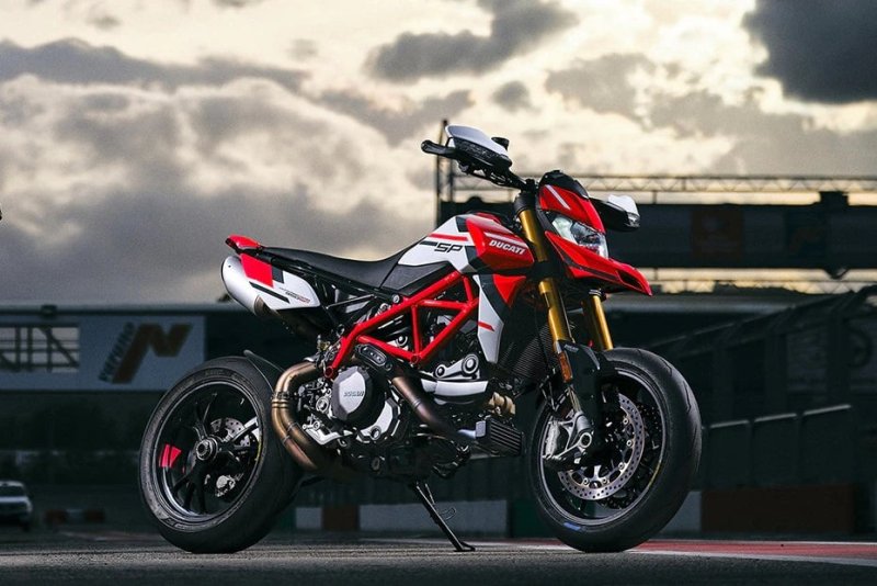 Ảnh xe Hypermotard 950 siêu đẹp 12