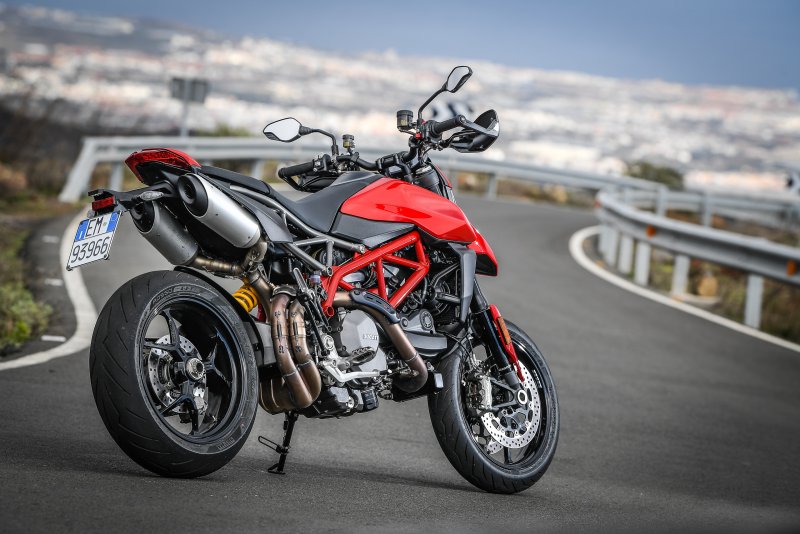 Ảnh xe Hypermotard 950 siêu đẹp 13