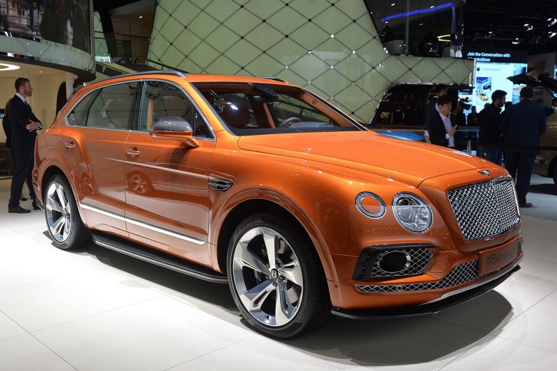 Bộ sưu tập ảnh Bentley Bentayga 17