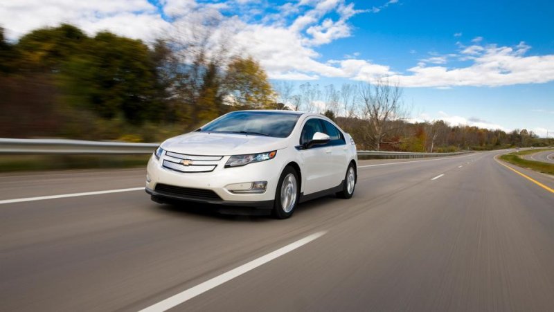 Chevrolet Volt từ mọi góc nhìn 1