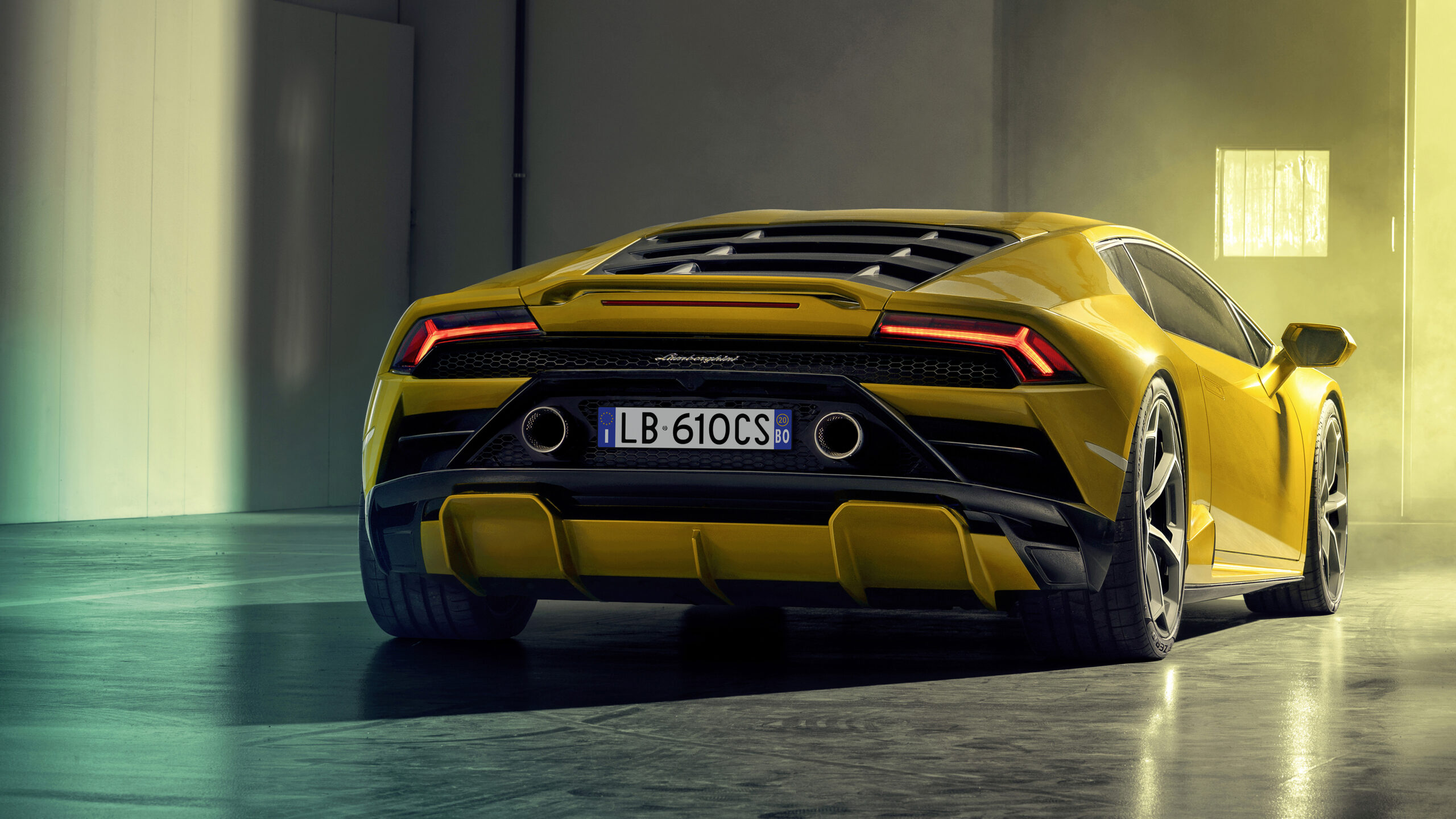 Hình ảnh Lamborghini Huracan Evo 4K 11