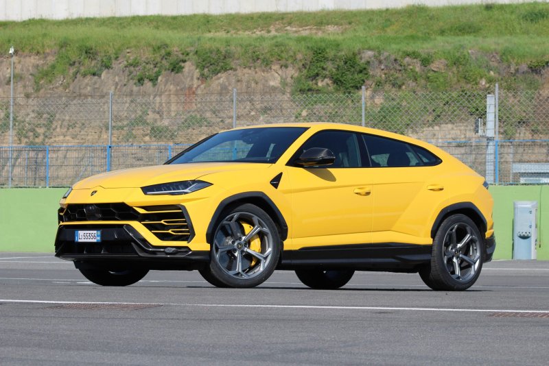 Hình ảnh Lamborghini Urus ấn tượng 13