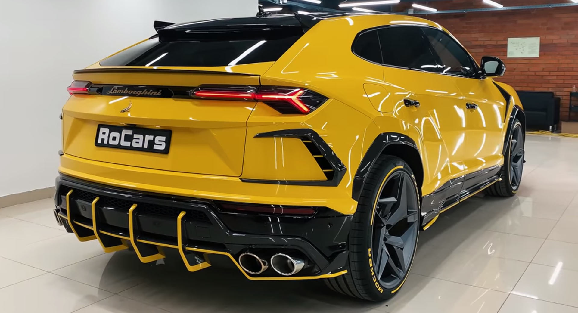 Hình ảnh Lamborghini Urus ấn tượng 18