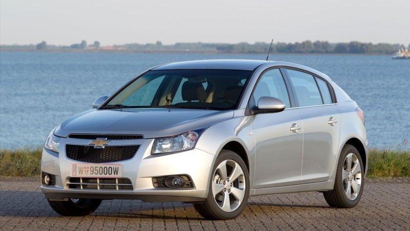 Hình ảnh xe Chevrolet Cruze phiên bản mới nhất 5