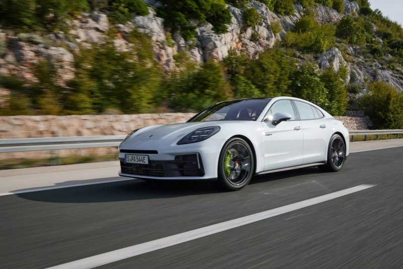 Hình ảnh xe Porsche Panamera 2024 17