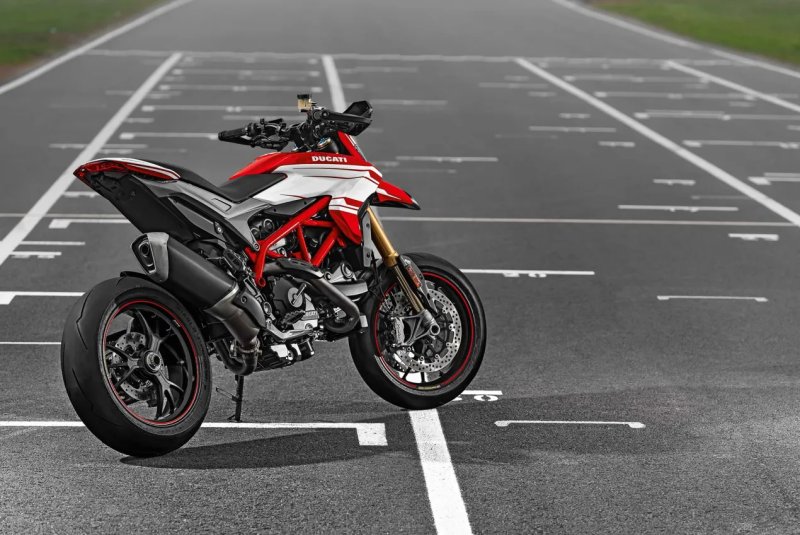 Hình xe Ducati Hypermotard cực chất 2