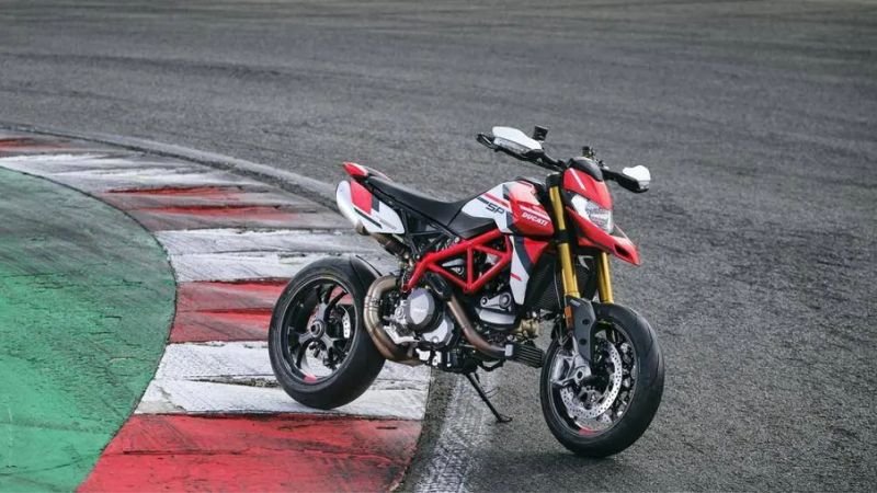 Hình xe Ducati Hypermotard cực chất 15