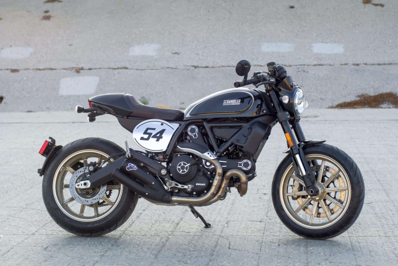 Scrambler Cafe Racer phong cách Retro 20