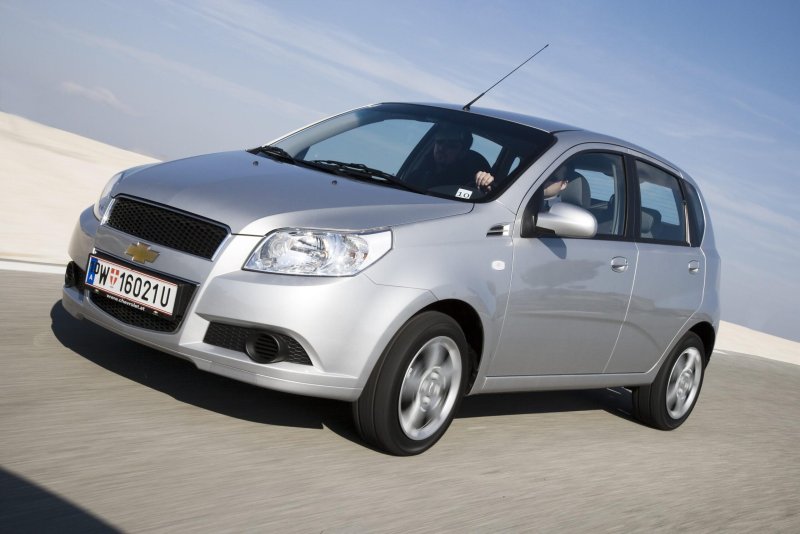 Tải ảnh Chevrolet Aveo miễn phí 25