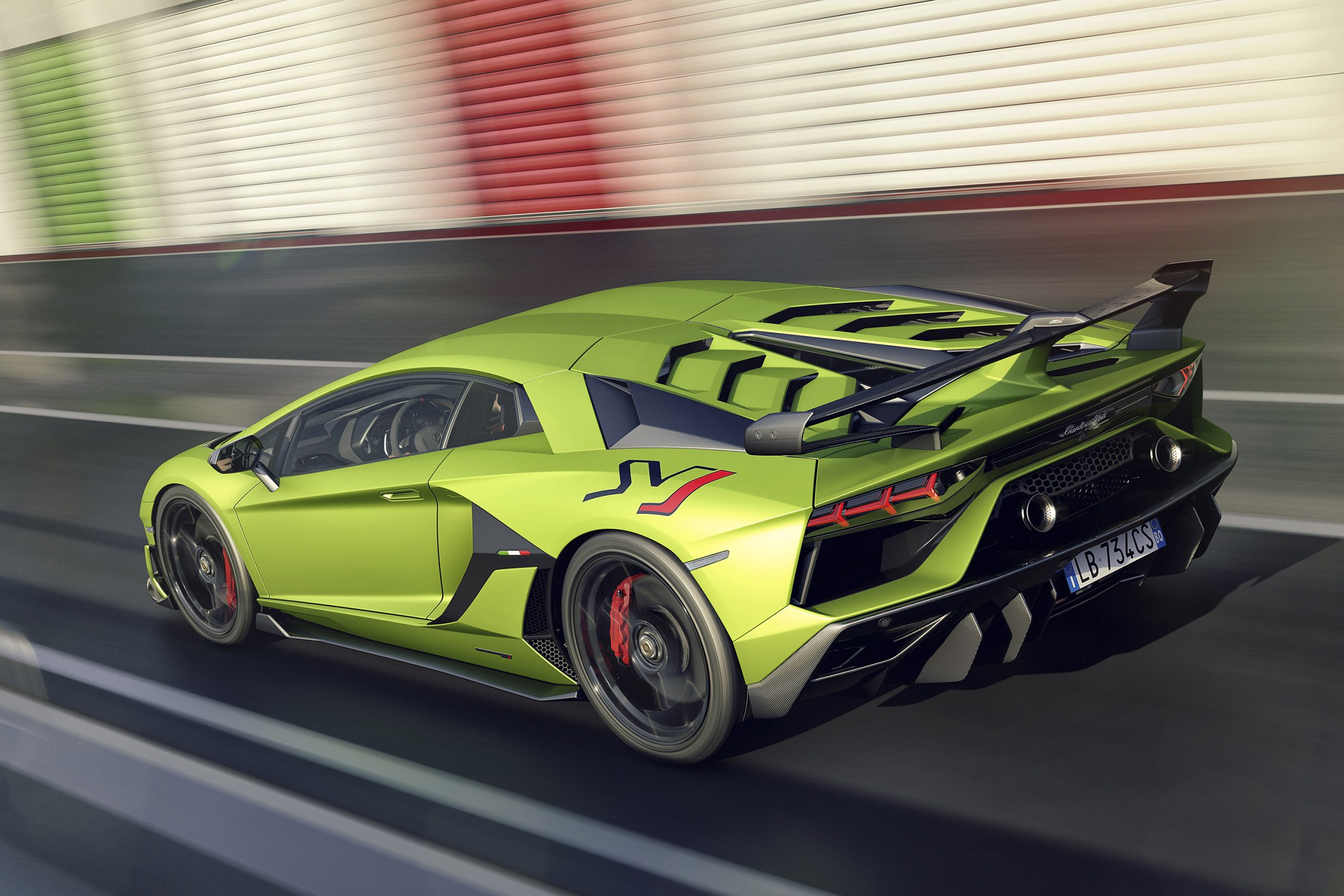 Tải ảnh Lamborghini Aventador full HD 8