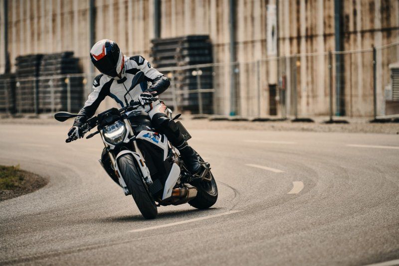 BMW S 1000 R 40