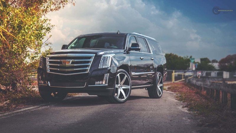 Cadillac Escalade 04