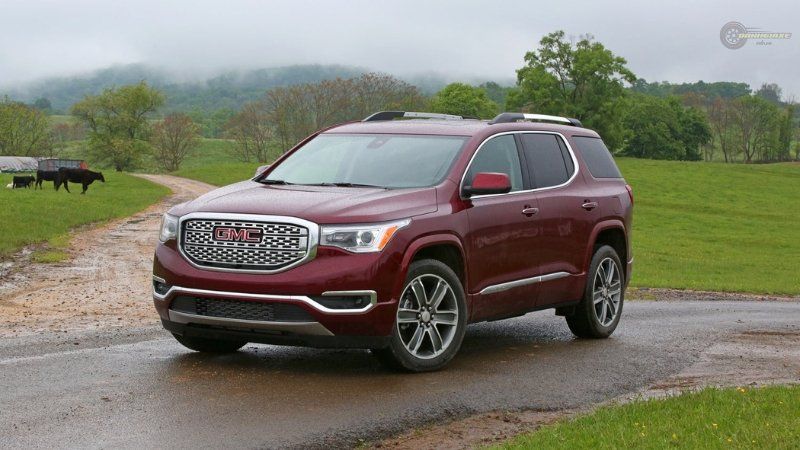 GMC Acadia Denali 04