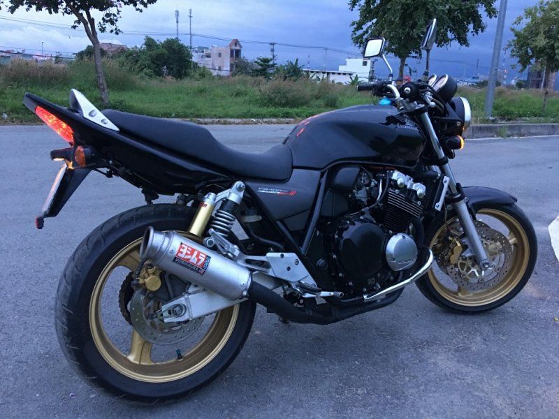 Honda CB150 18