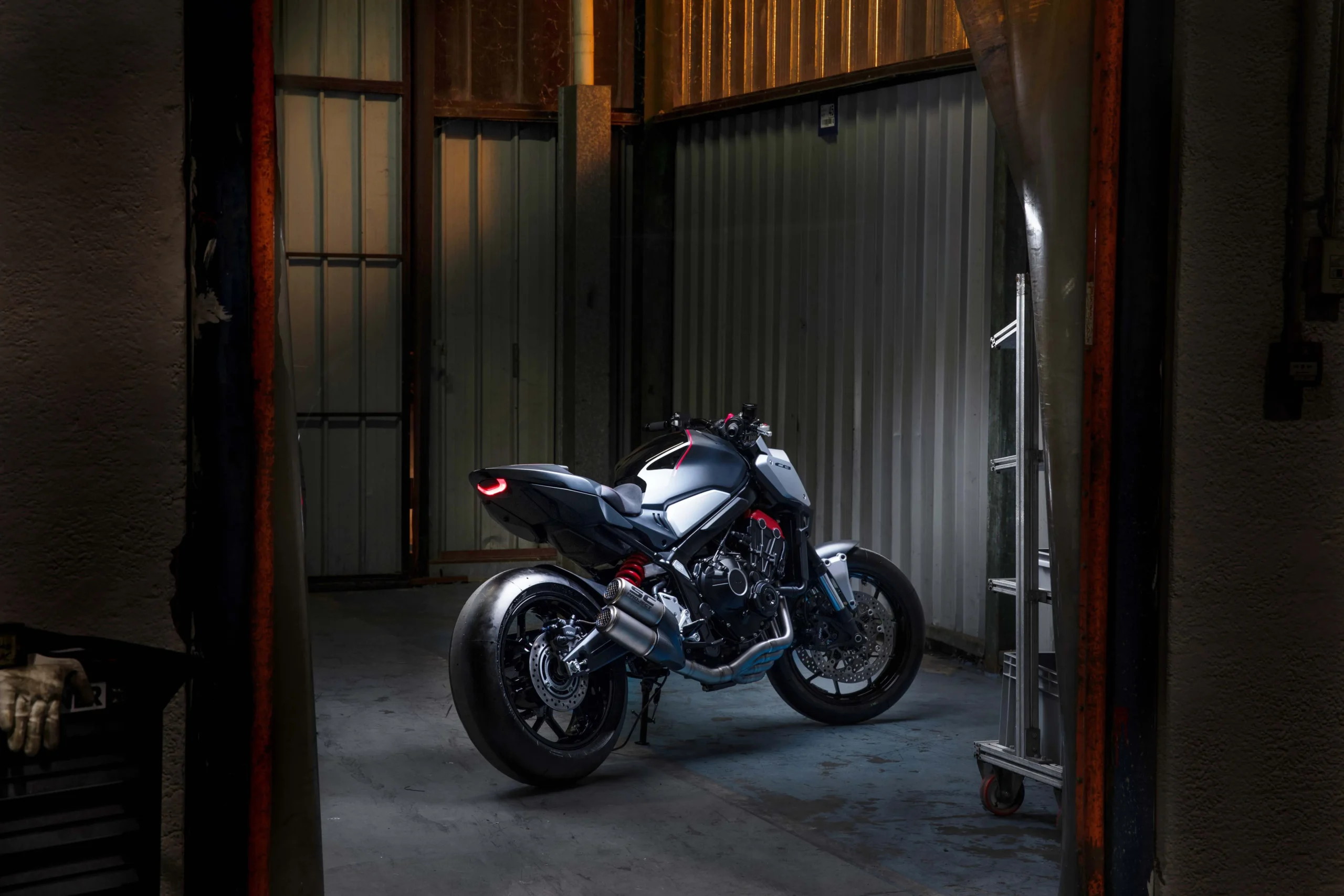 Honda CB650R 11