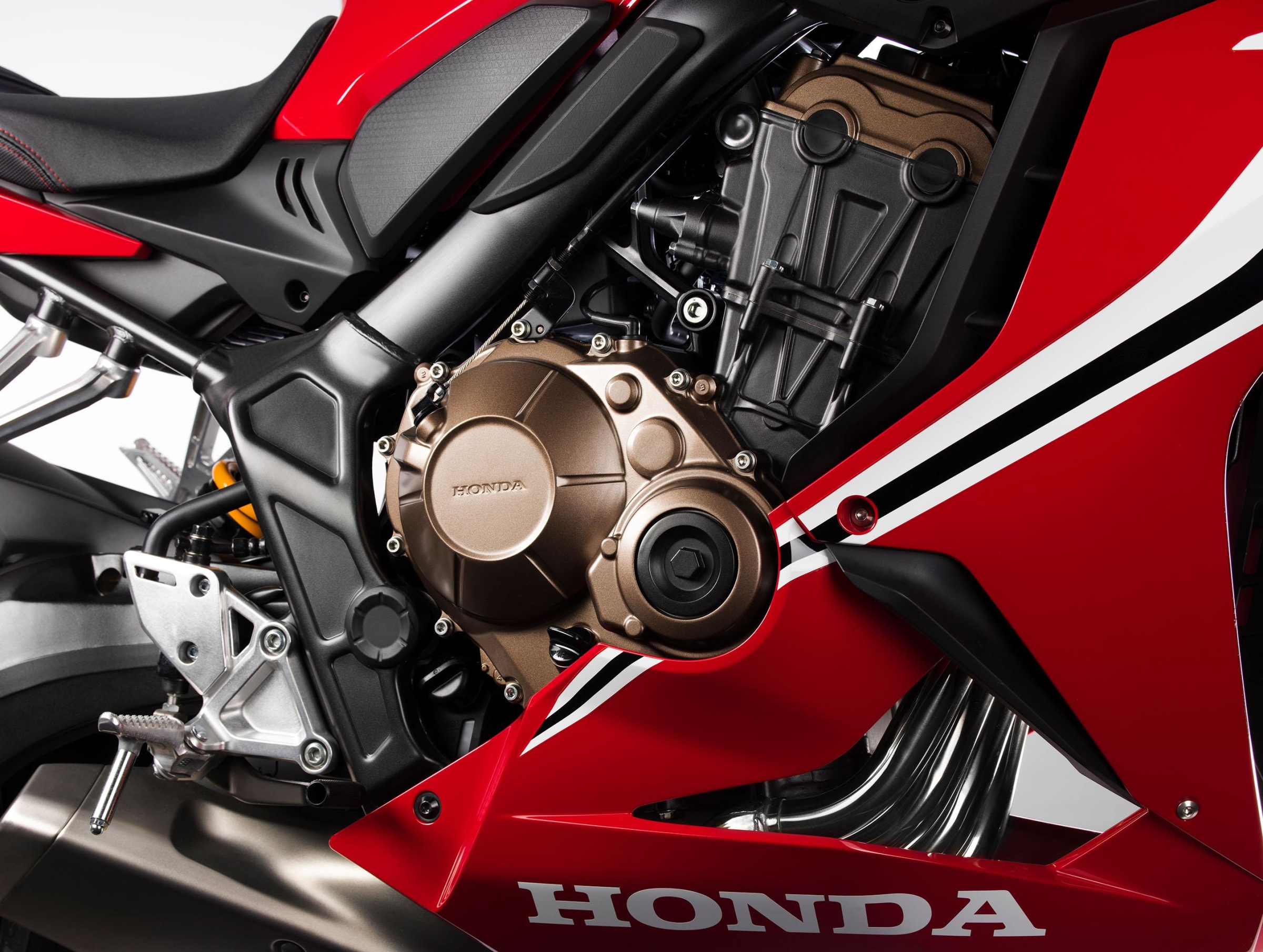 Honda CBR650R 25