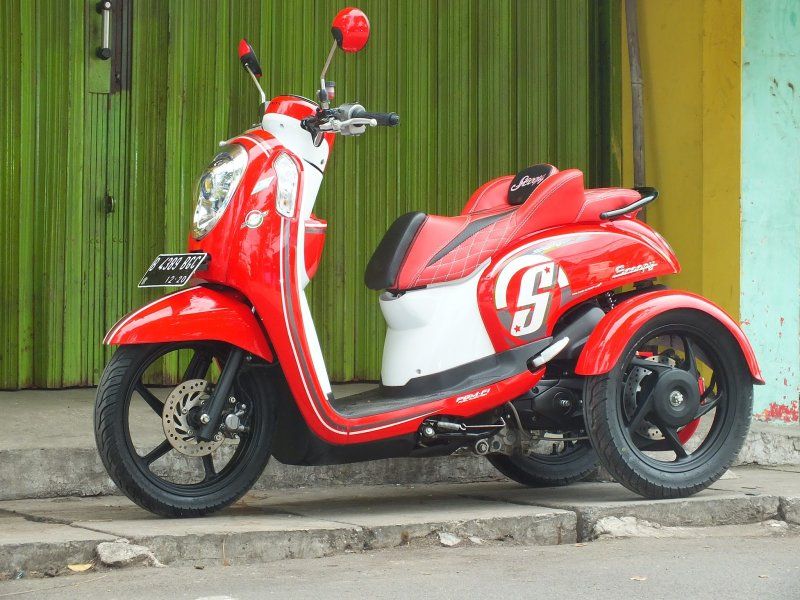 Honda Scoopy 12