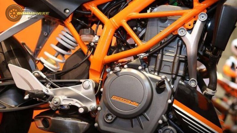 KTM Duke 250 4