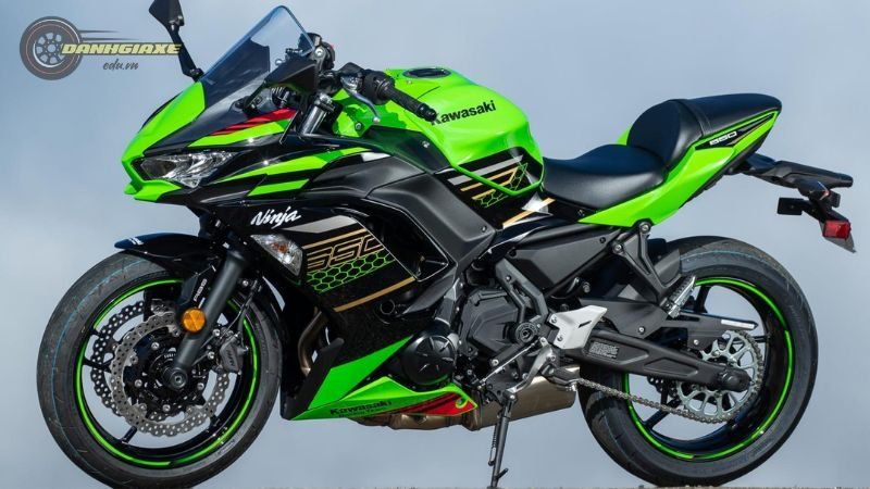 Kawasaki Ninja 650 10