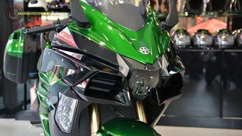 Kawasaki Ninja H2SX 1