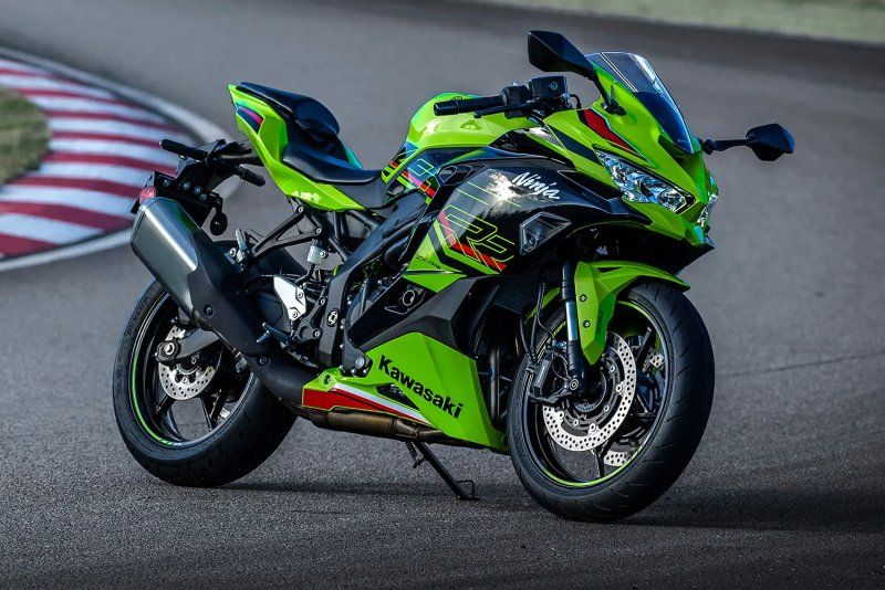 Kawasaki Ninja ZX-25R 4