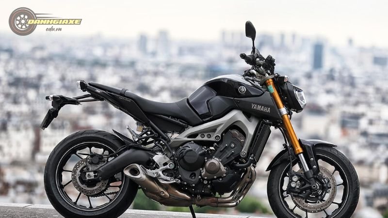 Yamaha MT-09 1