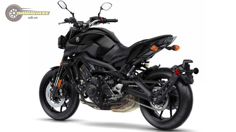 Yamaha MT-09 3