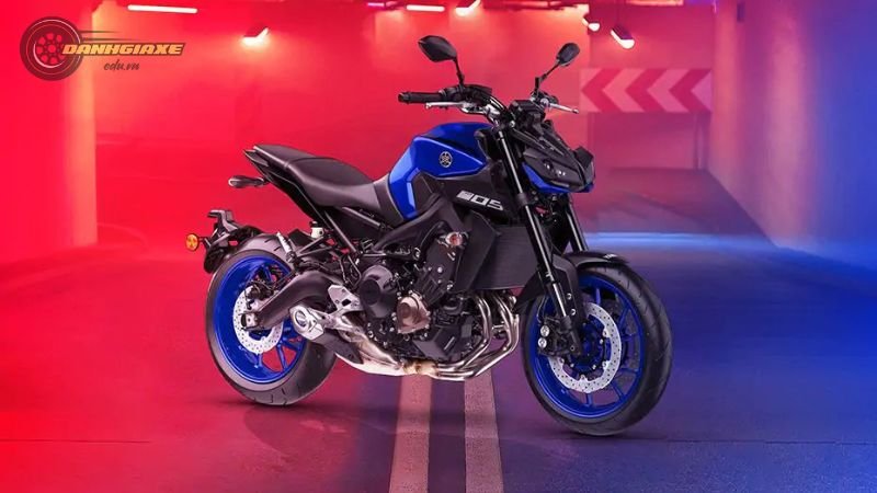 Yamaha MT-09 5