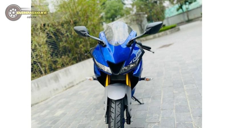 Yamaha YZF R15 10