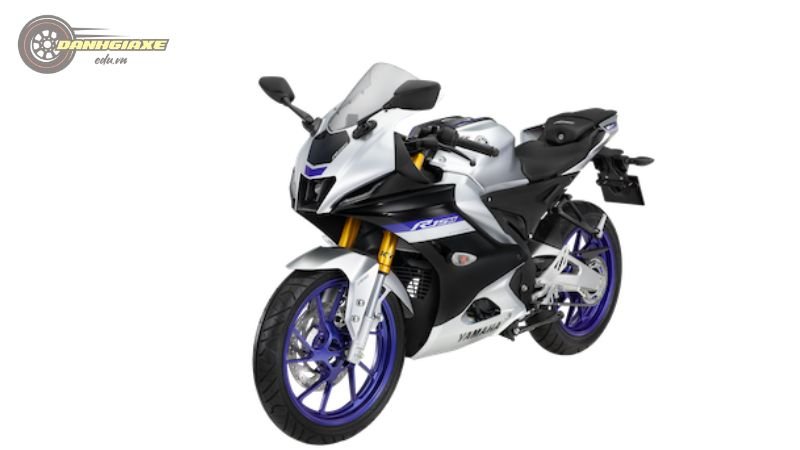 Yamaha YZF R15 4