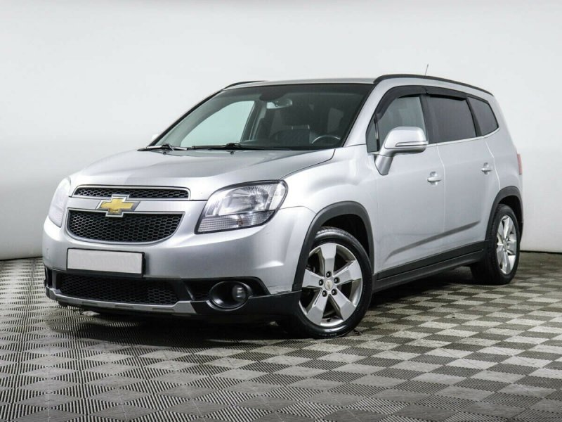 Ảnh Chevrolet Orlando từ các góc độ 11