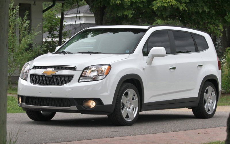 Ảnh Chevrolet Orlando từ các góc độ 25