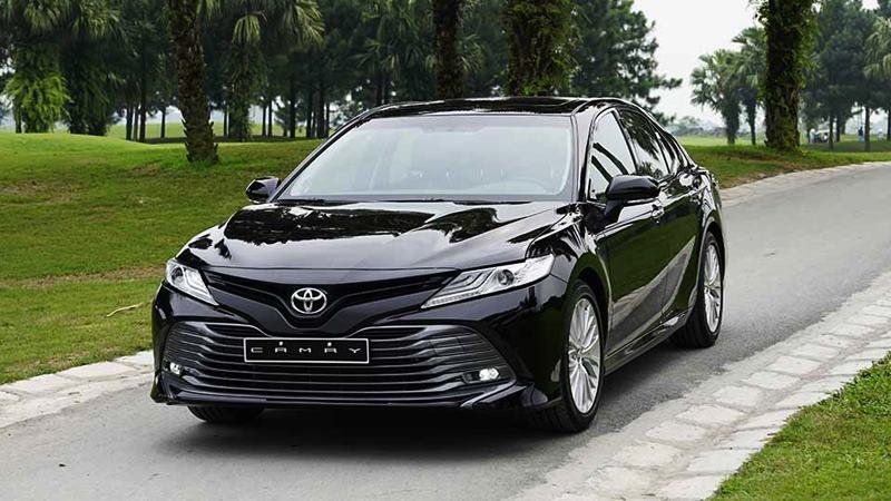 Ảnh chi tiết ngoại thất xe Toyota Camry 2.5Q 28