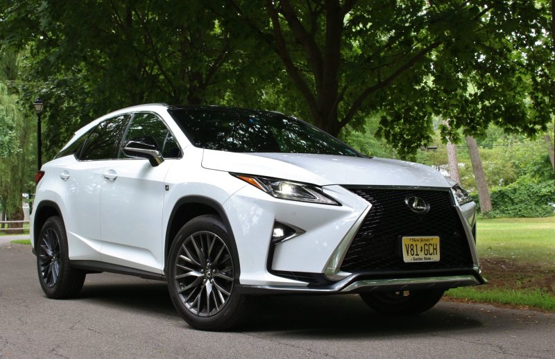 Ảnh chụp ngoại thất Lexus RX350 đẹp lung linh 9