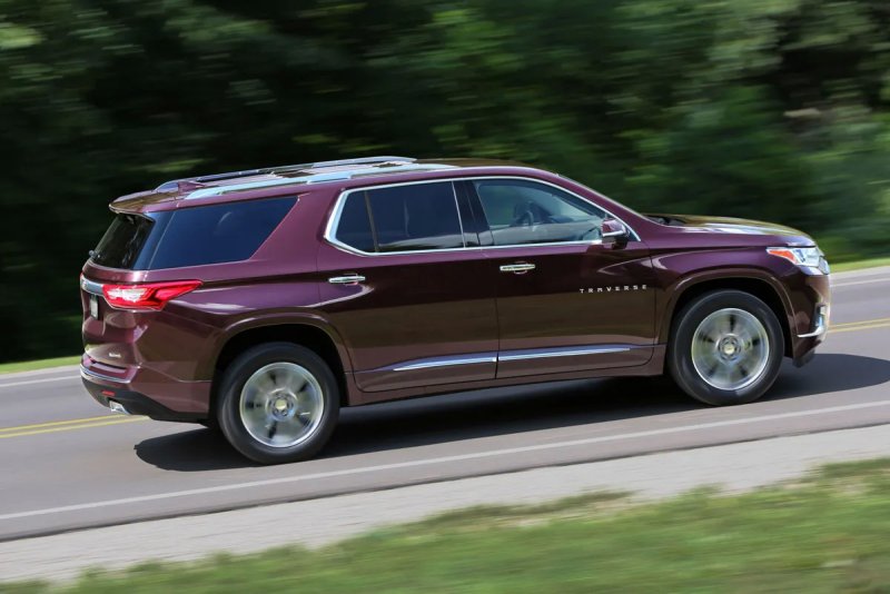 Ảnh ngoại thất Chevrolet Traverse full HD 3